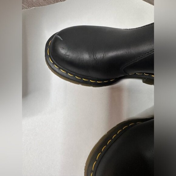 2976 Dr. Marten's Women's Smooth Leather Chelsea Boots size 8 - Picture 4 of 7